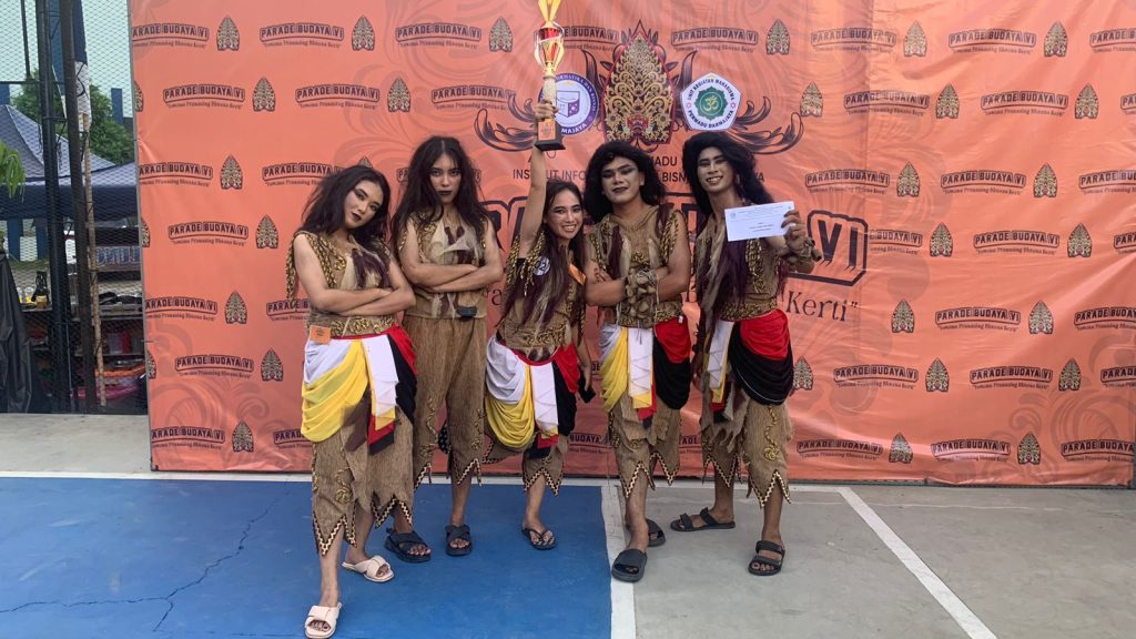 UKM Hindu Unila Raih Prestasi di Berbagai Perlombaan Keagamaan